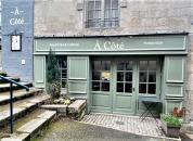 A Côté, la Cantine, Galettes avec terrasse en bord de rivière