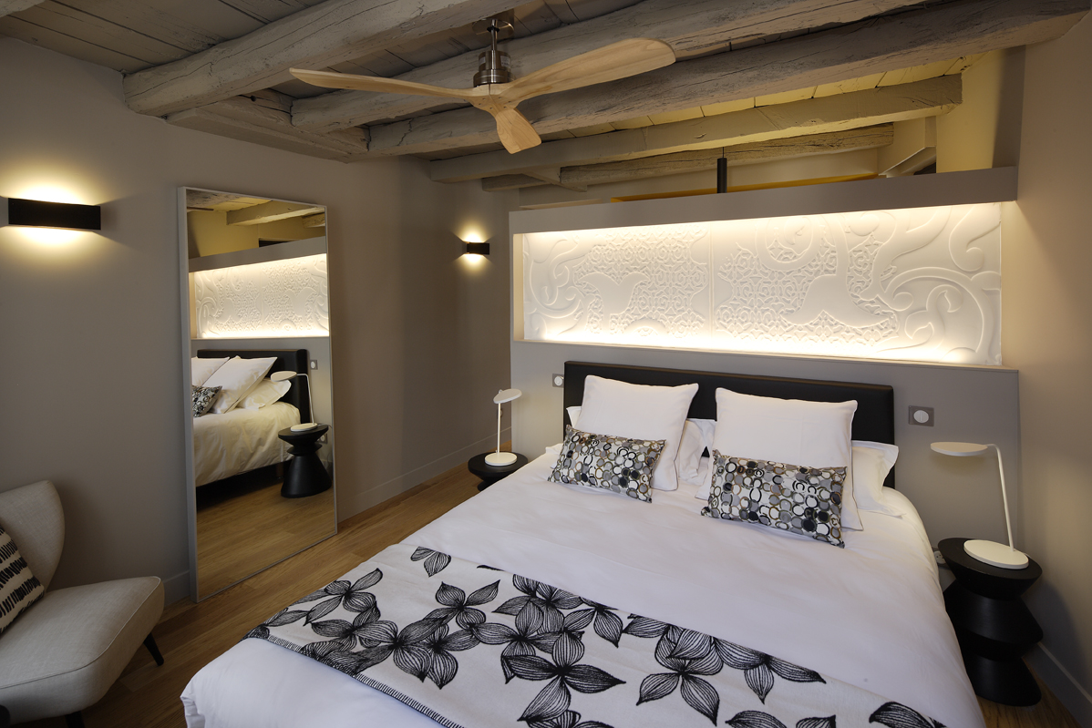 Studio d'angle avec vue sur le pont de la Terrade